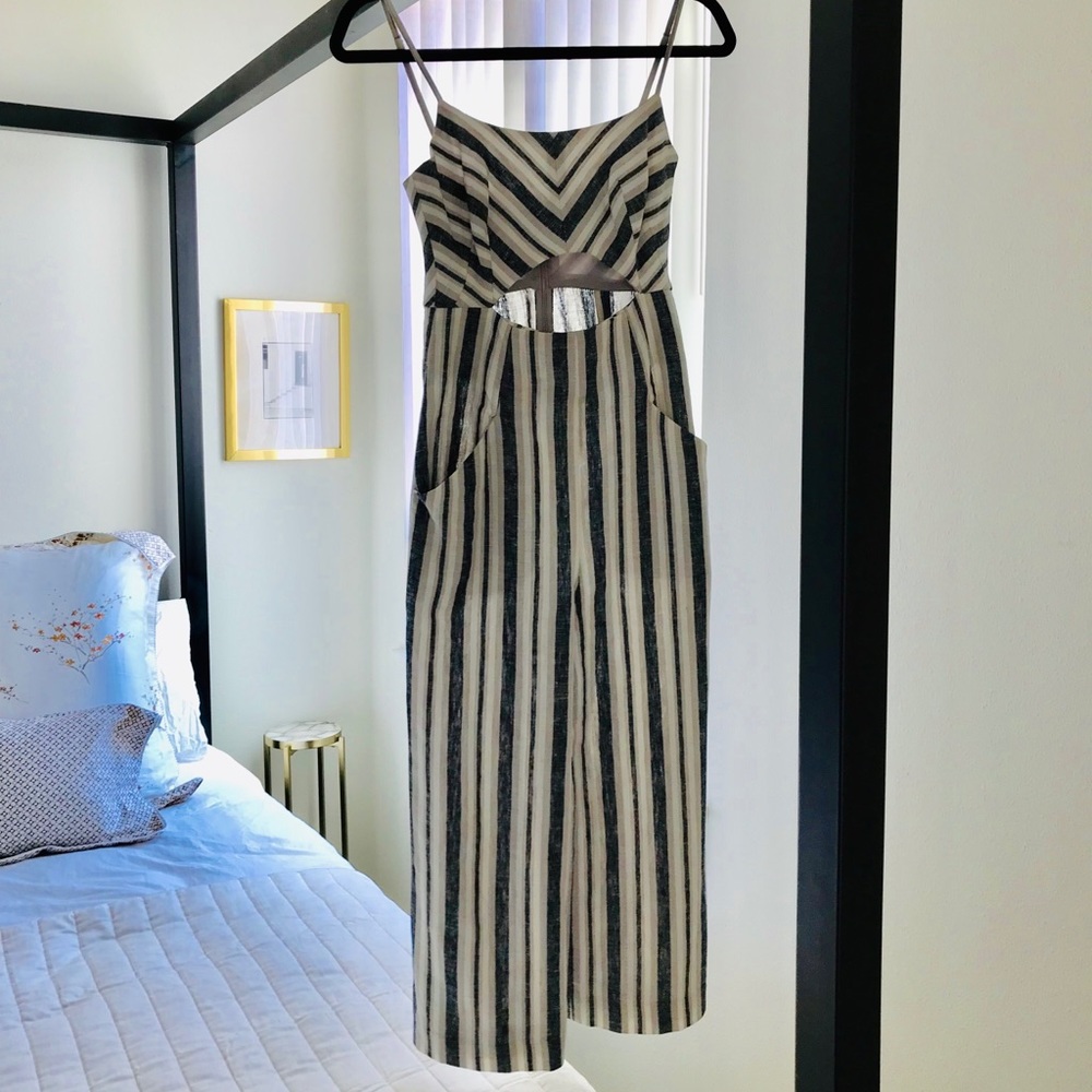 Intermix linen jumpsuit size P